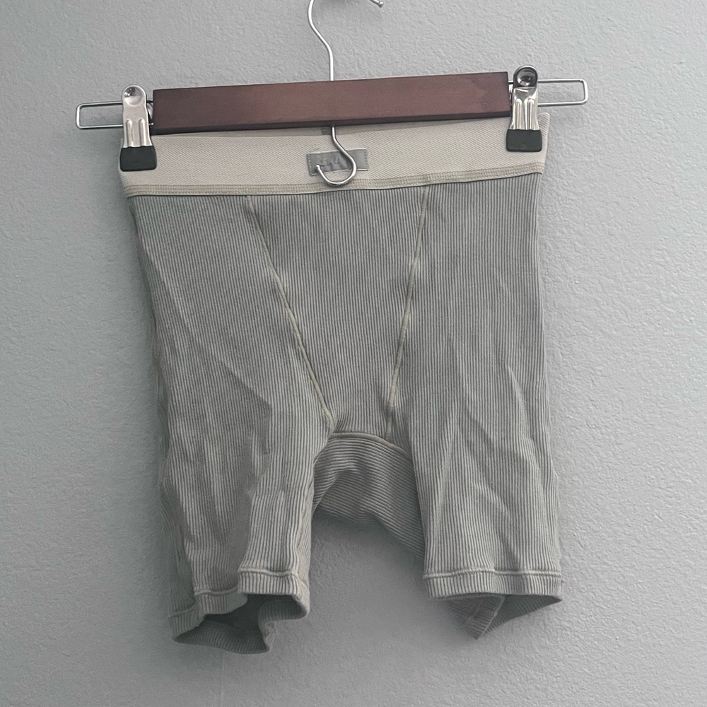skims cotton rib boxers size xxs color: mineral